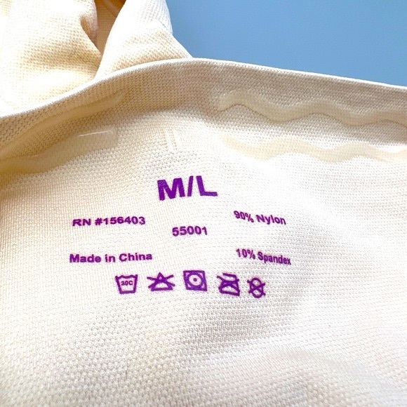 New Empetua High Waisted Shaper Shorts Smooth Slimmer Look. Size M/L - Picture 9 of 9